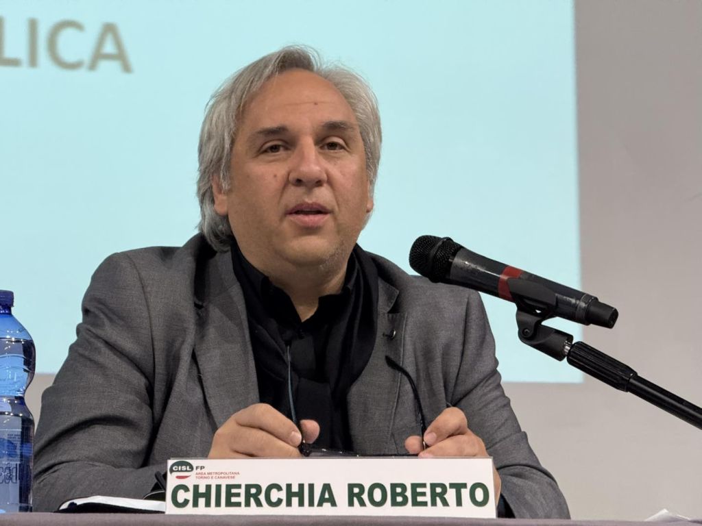 Il 29 luglio 2026 è stata firmata l'ipotesi per il rinnovo del contratto della Sanità pubblica per gli anni 2025-2027.

Per la CISL FP è un traguardo storico, perché è la prima volta che il contratto viene firmato mentre è ancora in corso la sua durata reale.

Il rinnovo arriva a soli nove mesi dal contratto precedente, evitando ritardi e proteggendo gli stipendi dall'inflazione. L'accordo interessa 600.000 dipendenti del settore sanitario pubblico. È previsto un aumento medio in busta paga del 7,7%, pari a circa 209 euro al mese. Sommati agli aumenti dello scorso contratto, i lavoratori otterranno un incremento totale di 380 euro al mese.